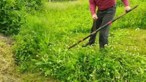 Косьба травы-путаницы.Ручная коса Falci-128(70см.)