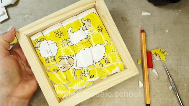 Картина из разбитой чашки. Мозаика из битой посуды своими руками смотреть онлайн