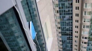 Как помыть окна на 19 этаже. Магнитная щетка. Обзор.