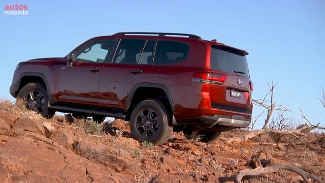 LAND CRUISER 300 GR Sport ? la mas OffRoad de todas las LC 300? смотреть онлайн