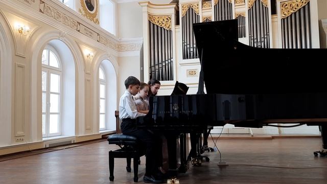 И. Штраус. Персидский марш. смотреть онлайн