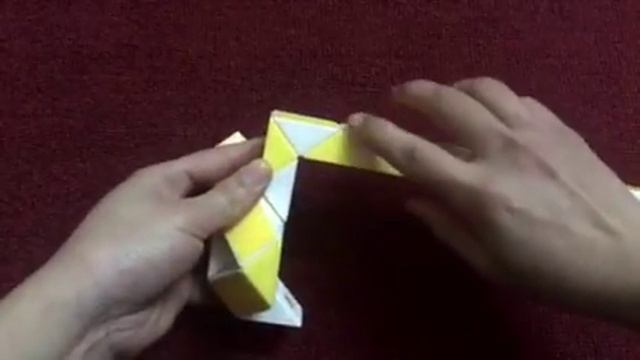 Rubik's Snake or Smiggle Snake Puzzle 36 - Spotlight - 聚光灯 смотреть онлайн