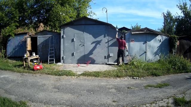 Как покрасить металлический #гараж смотреть онлайн