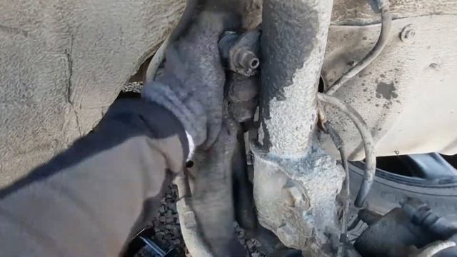 How does failing stabilizer bar link sound? | Toyota D-4D 1CD-FTV engine смотреть онлайн