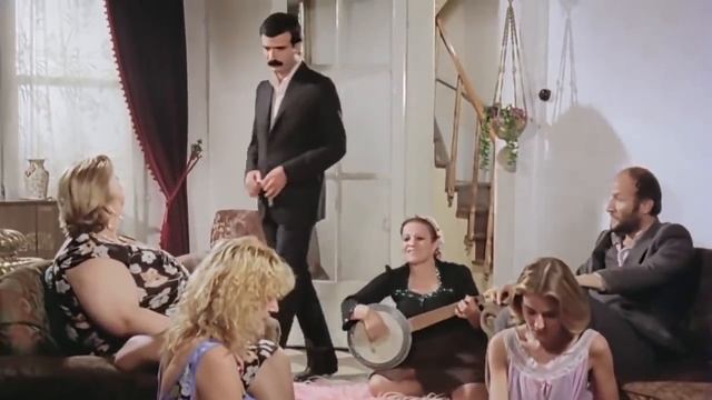 Yürek Yarası - Baba Ocağından Kaçarken Bana Mı Sordun? | Kadir İnanır Eski Türk Filmi смотреть онлайн