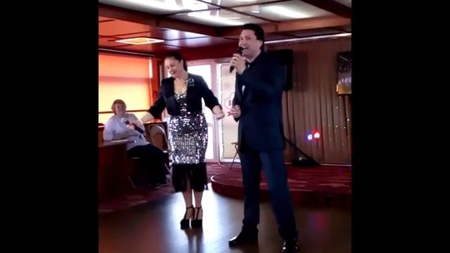 Волосы русые, в косы вплетённые...а глаза! смотреть онлайн