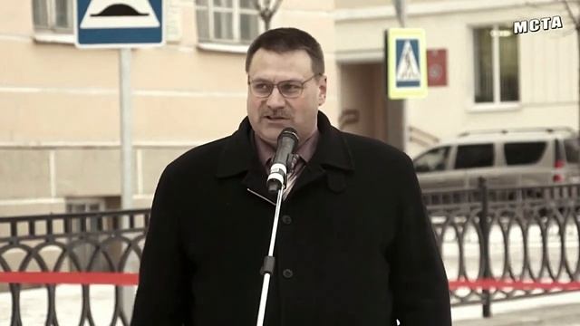 Голуби Летят над Коммунарной Боровичи. #боровичи смотреть онлайн