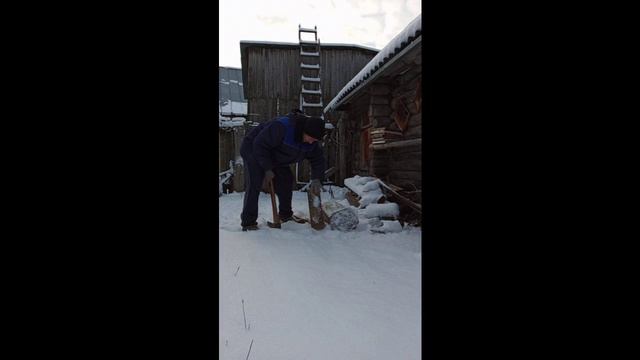 Как надо колоть дрова смотреть онлайн