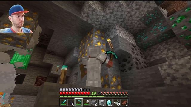 МОБЫ украли все драгоценные руды В МАЙНКРАФТЕ по приказу ТЁМНОГО ЛОРДА | Danik Minecraft смотреть онлайн