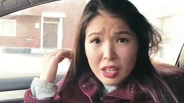 Девка в машине пукает:-) смотреть онлайн