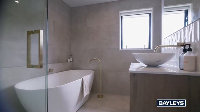 5 Ingles Drive - Kaikoura смотреть онлайн