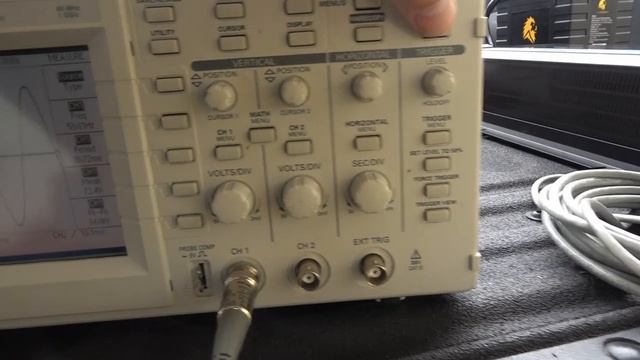 Testing Out My New 3000W Motomaster Pure Sine Wave Inverter from Canadian Tire & Why I Bought It смотреть онлайн