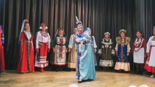 Очаровали, восхитили. Танцы и костюмы народов России. Театр-студия "Модная Русь" смотреть онлайн