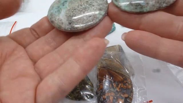 Посылочка из магазина КамниБижу смотреть онлайн