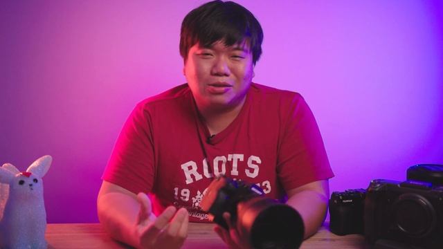 Sony A7R4 Review: Medium Format Quality??? смотреть онлайн