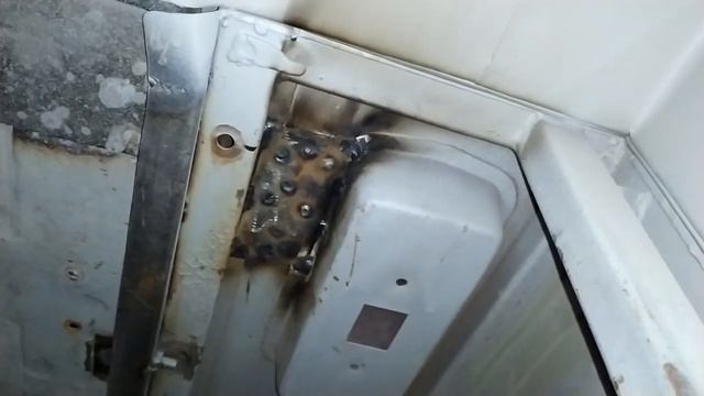 ЛУАЗ. Кронштейн под полноразмерное запасное колесо. смотреть онлайн