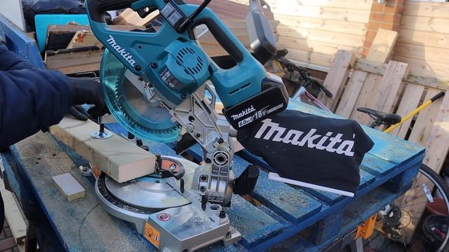 Makita DLS 600 18v Mitre Saw