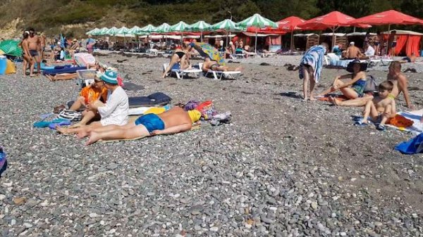 Пляж в Прасковеевке в районе Геленджика 13 .09.18г.