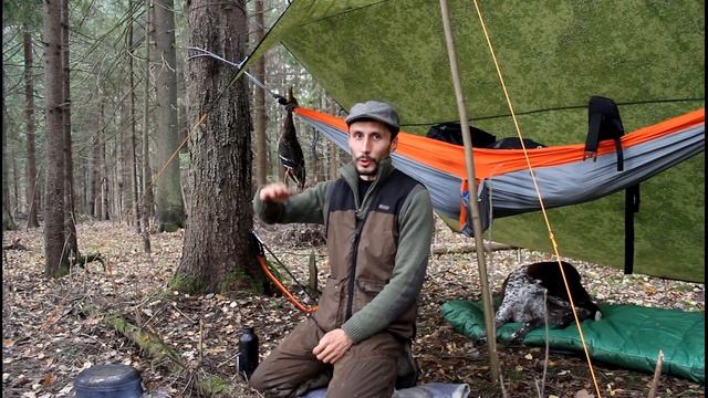 Осенняя ходовая охота I Ночевка в лесу смотреть онлайн