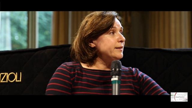 Prise de vue : la Bologna Children’s Book Fair s'expose à Paris (mai 2018) смотреть онлайн