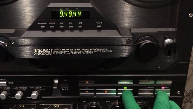 Катушечный магнитофон TEAC X-2000R смотреть онлайн