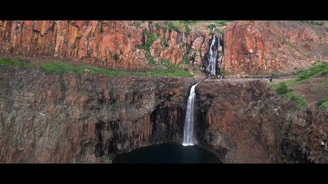 Красные камни, Норильск. Западный край Плато Путорана рядом с Талнахом. Горный массив Хараелах смотреть онлайн