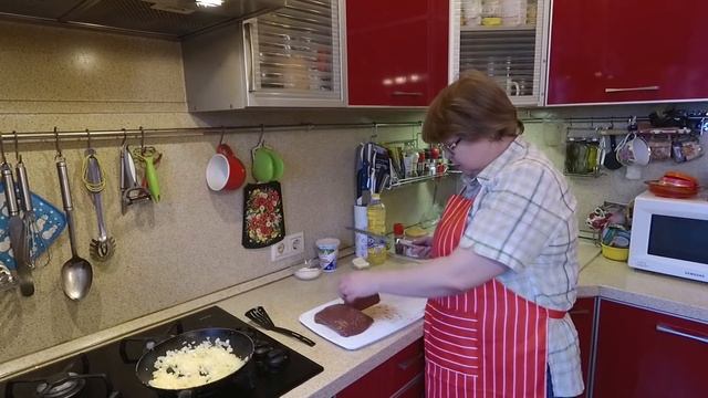 ПЕЧЕНЬ говяжья по - Строгановски. смотреть онлайн