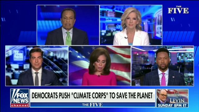 "The Five" React To AOC's Idea Of Taxpayer Funded Climate Corp смотреть онлайн