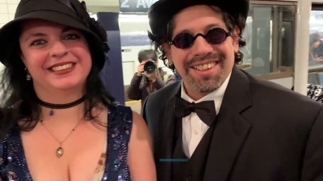 Рождество в Нью-Йорке. Ретро поезд. Это Нью-Йорк, Детка! смотреть онлайн