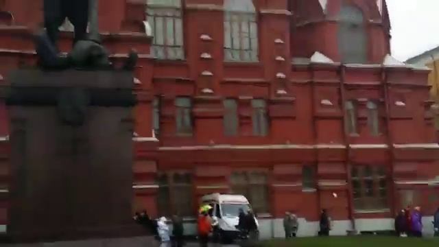 Кремль Москва на видео  двойник Ленина и Сталина