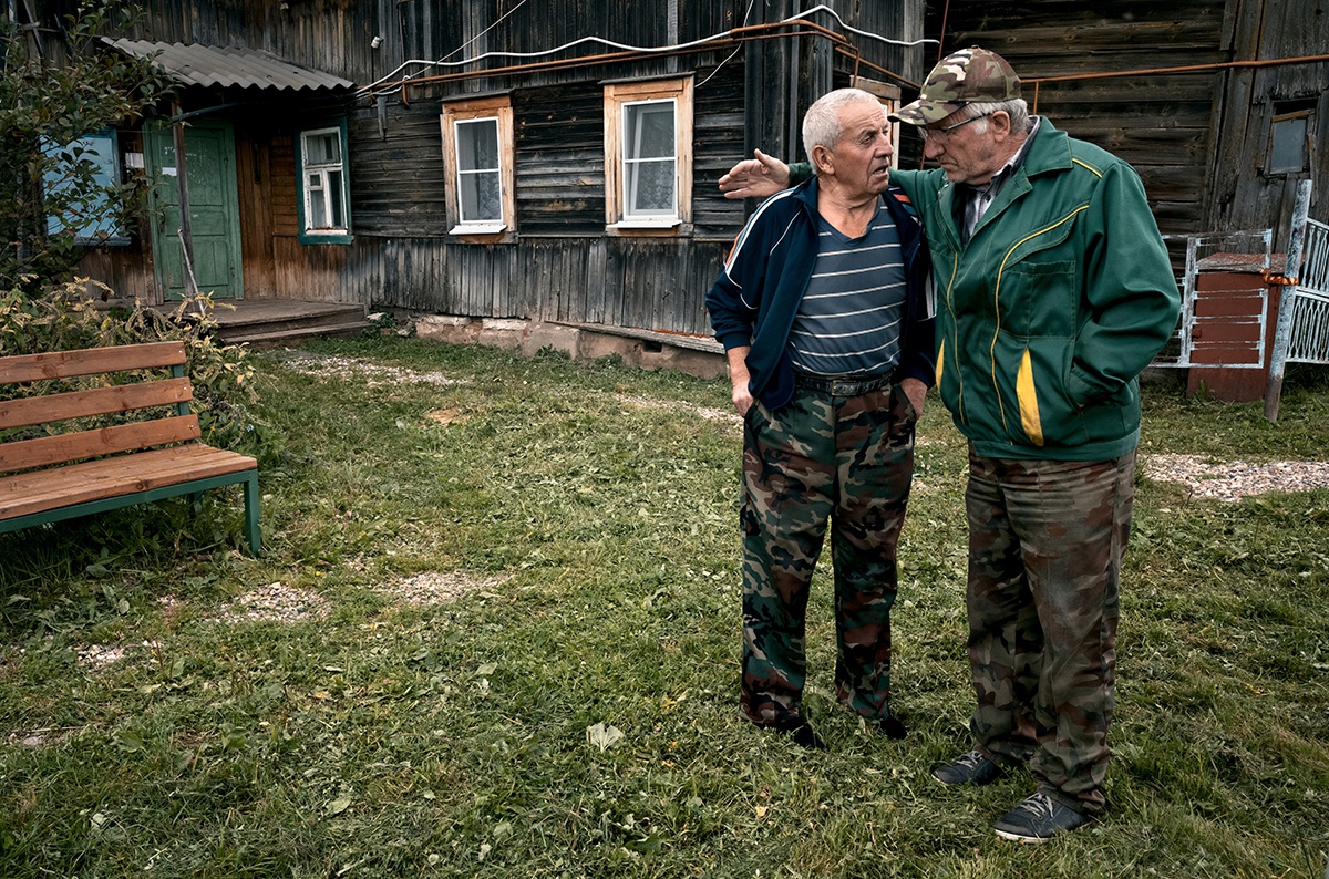 "ВАЛЬС СУМАСШЕДШЕГО"... (Фото Юрия Черных (Рыбинск), музыка Олега Каравайчука)