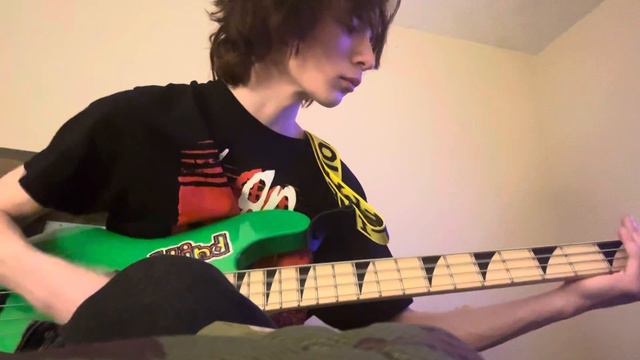 Les Claypool’s master of puppets bass solo thingy смотреть онлайн