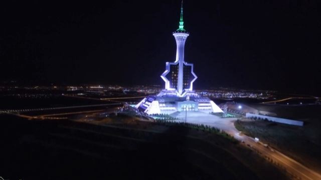 Turkmenistan. Evening Ashgabat / Туркменистан. Вечерний Ашхабад