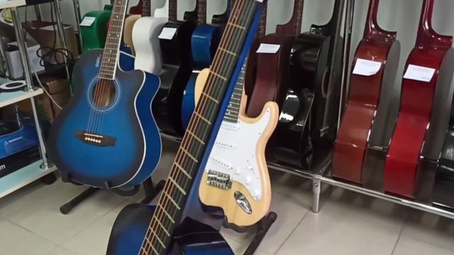 Гитара классическая, размерность 7/8 (38") цвет синий blueburst, нейлоновые струны смотреть онлайн
