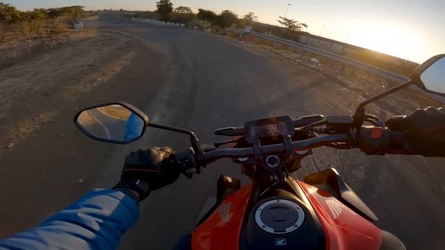 2023 Honda CB 300 F Review - Crazy VFM Now ?