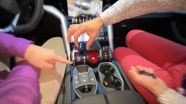 Mr. Joker on Camaro & Car Keys VS Mr. Joe on Urus смотреть онлайн