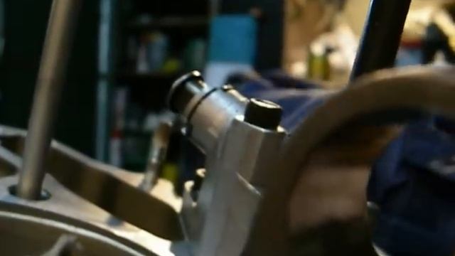 Suzuki DR800 Engine (1)