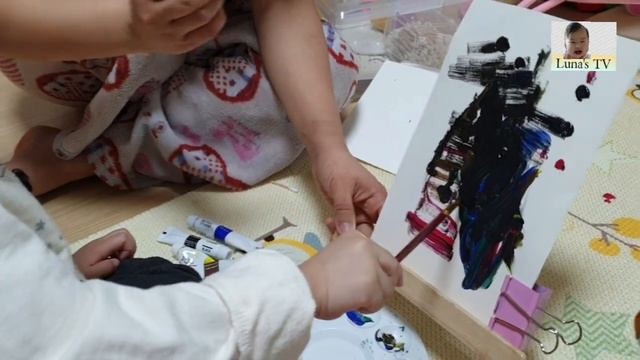 WEEKEND PAINTING ACTIVITY OF LUNA/2 YEARS OLD смотреть онлайн