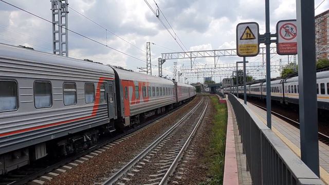 Уже история, ЭП2К-319 с поездом N-744 Белгород-Москва по Красному Строителю смотреть онлайн