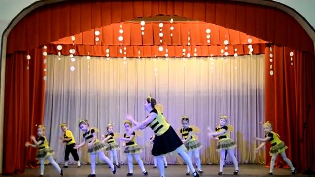 Озорные пчелки смотреть онлайн