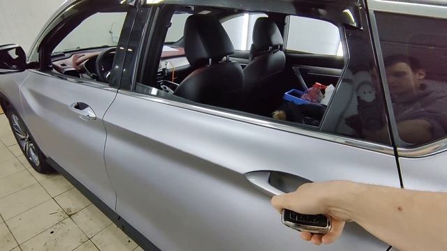GEELY COOLRAY Установка Сервопривода Багажника?Топ Фишек Управления Приводом с Брелока (Смарт-Ключа смотреть онлайн