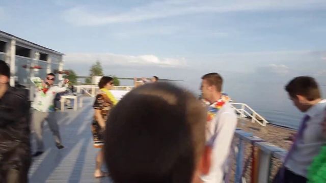 Недетские танцы на свадьбе в ресторане Тайна ) смотреть онлайн