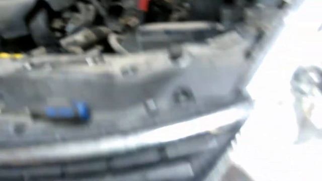 Nissan Versa How to change a Control Arm (Lift transmission) смотреть онлайн