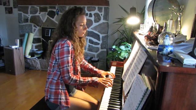 Prelude in C Major - piano / J.S. Bach смотреть онлайн