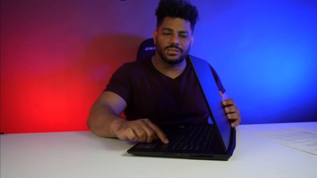 MSI Stealth 17 Studio RTX 4090 Para Creadores y Juegos смотреть онлайн