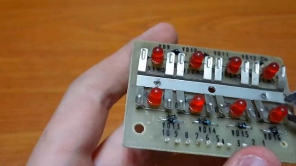 телевизор silelis 32 ТЦ-401Д , полный выход и содержание радиодеталей