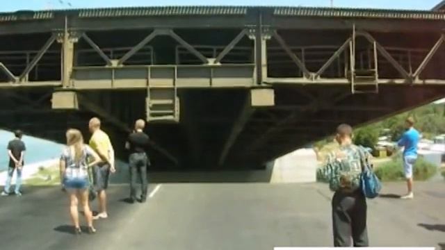 Разводка моста.mp4 смотреть онлайн