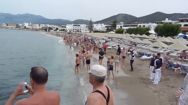 "Акула"? на пляже острова Крит Греция смотреть онлайн