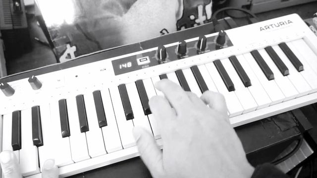 Found a choir sample in Logic Pro so I played the Halo theme. смотреть онлайн