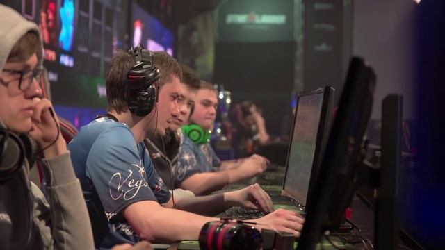 Vega Squadron vs Virtus Pro at Starladder i-League Invitational (English subs) смотреть онлайн
